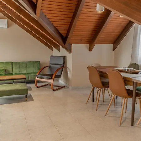 דירה Filippos Loft ארגוסטולי
