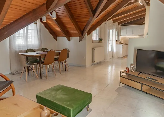 Filippos Loft 아르고스톨리온